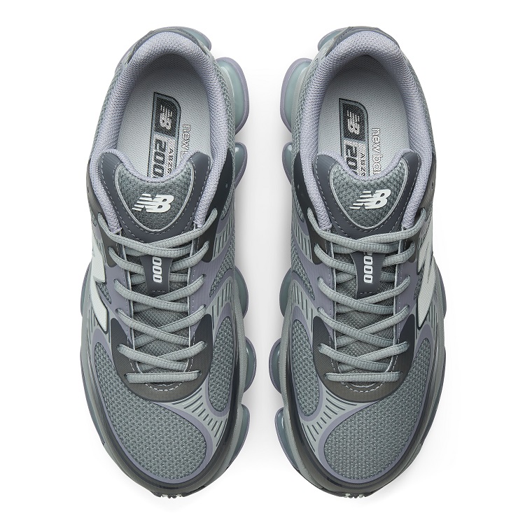 Кроссовки New Balance 2000