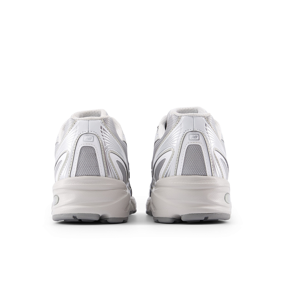 Кроссовки для активного отдыха 740