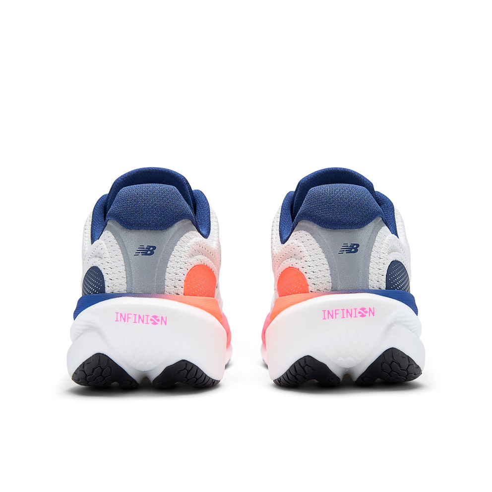 Кроссовки для активного отдыха 1080