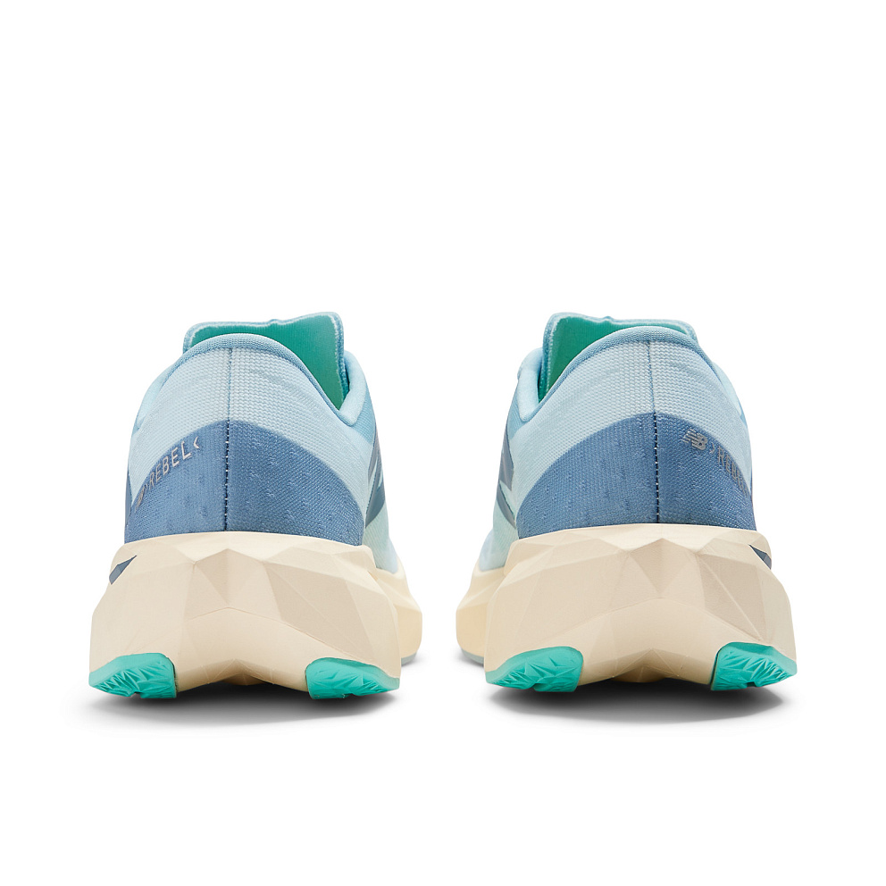 Кроссовки New Balance FuelCell Rebel v4