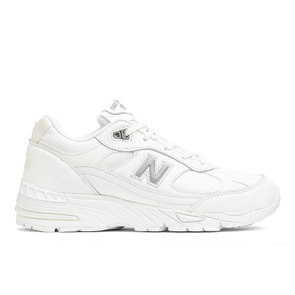 990