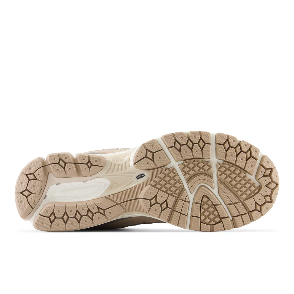 Кроссовки New Balance 2002