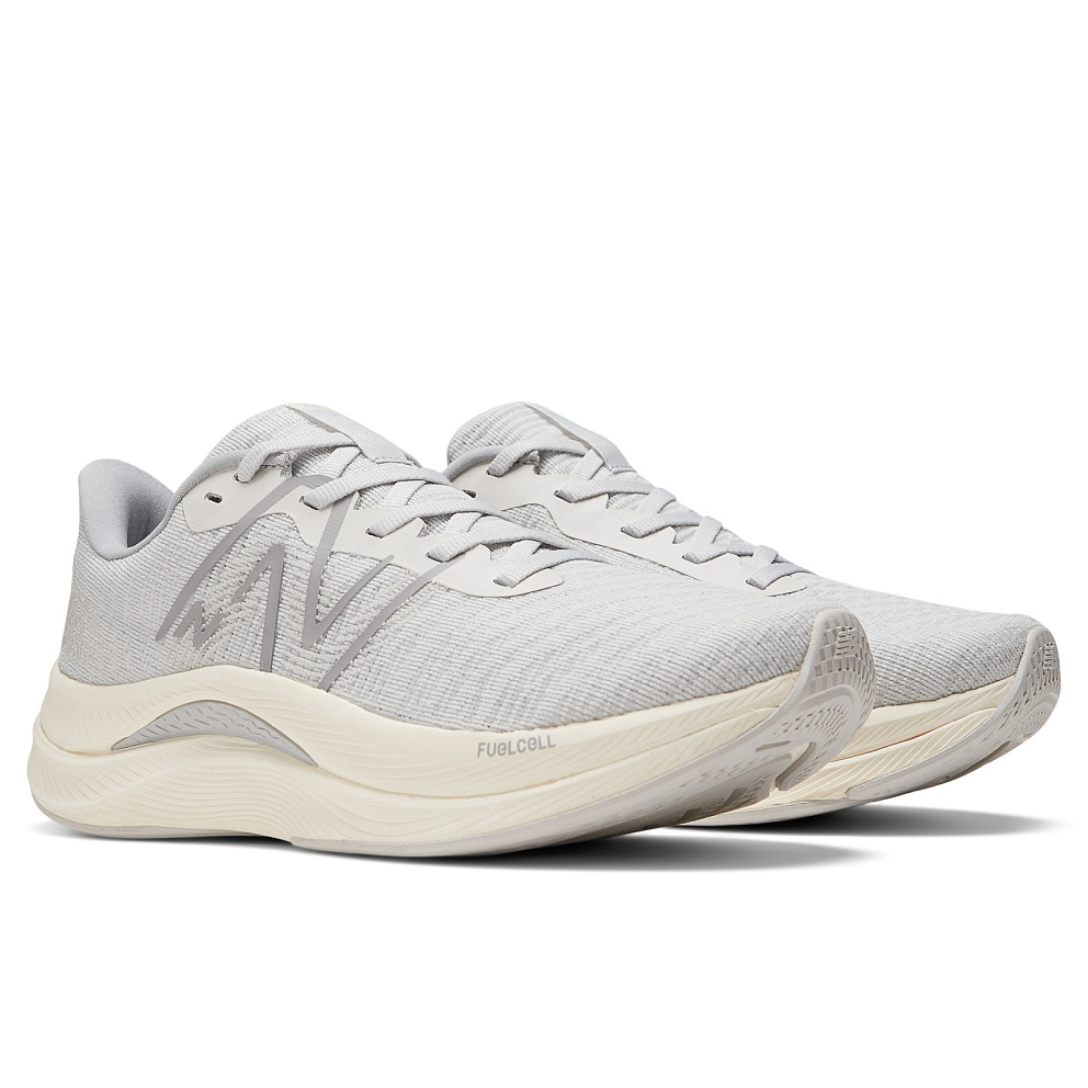 Кроссовки New Balance Propel