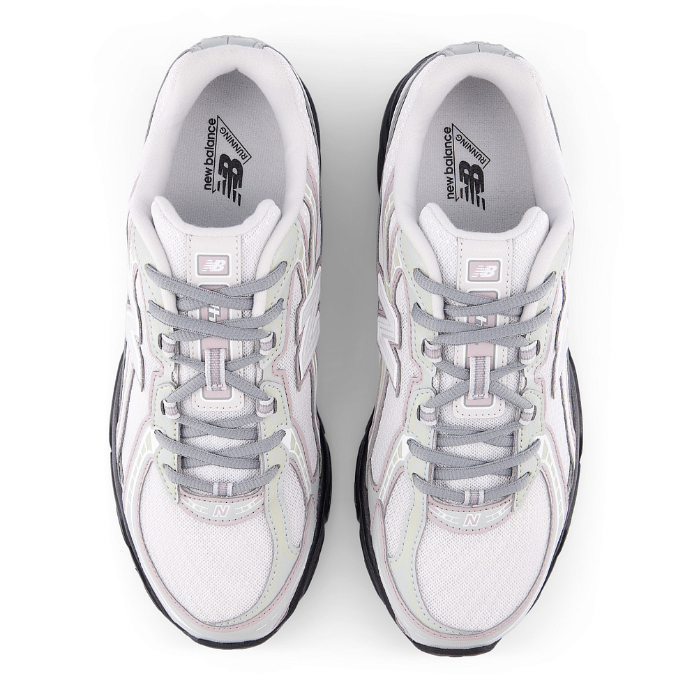 Кроссовки для активного отдыха 740