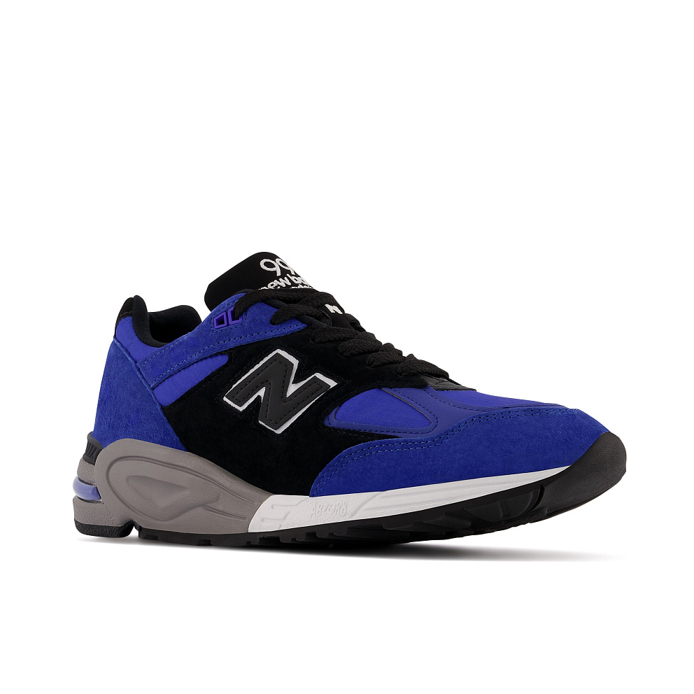 New Balance Made in USA 990v2