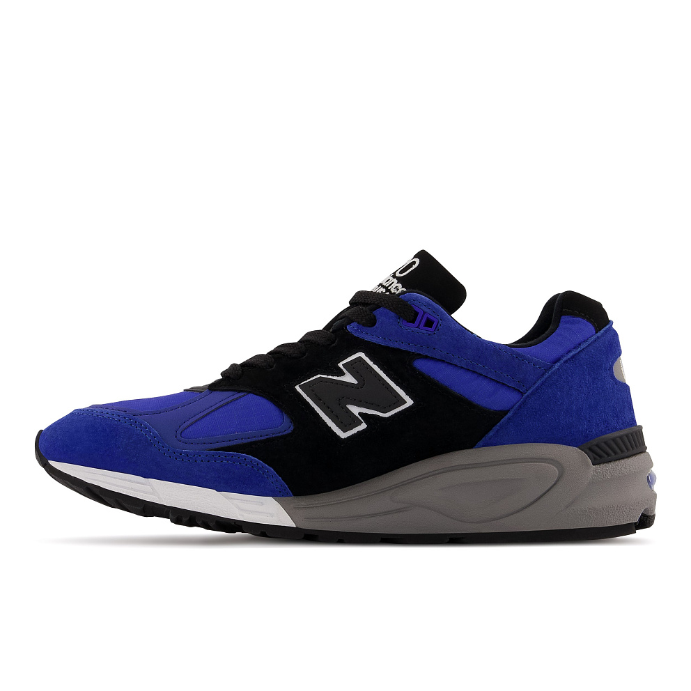 New Balance Made in USA 990v2