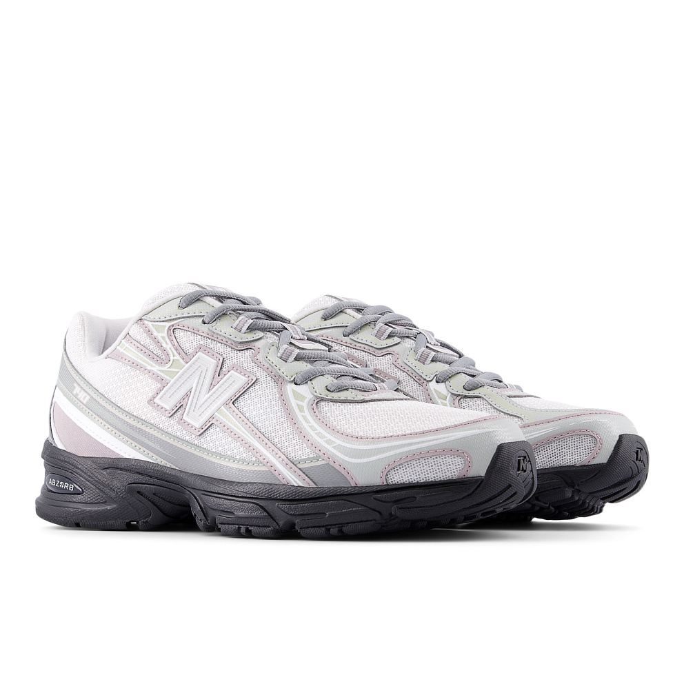 Кроссовки для активного отдыха 740