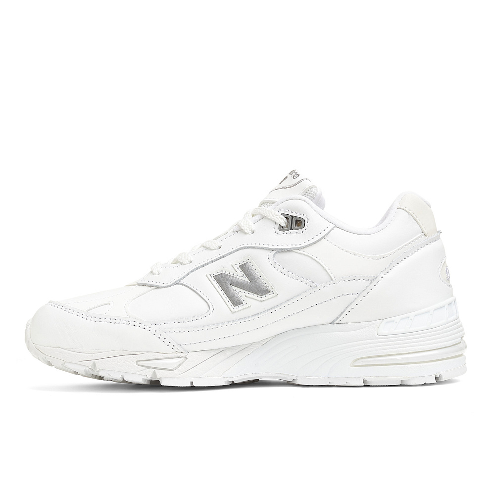 990