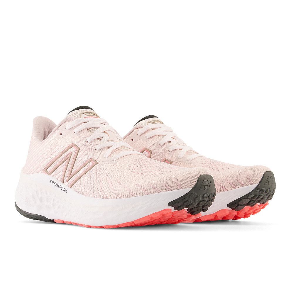 Кроссовки New Balance Vongo