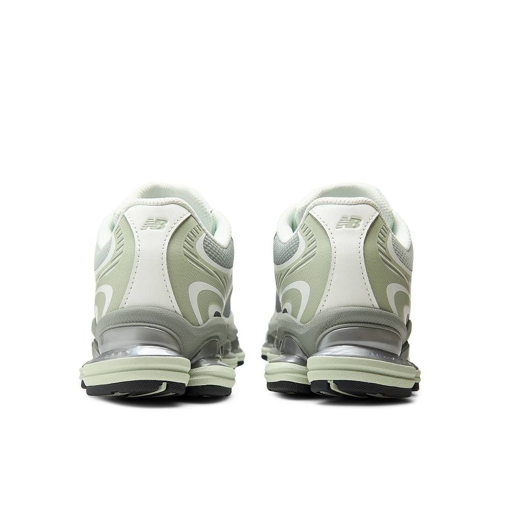 New Balance 2000 кроссовкалары
