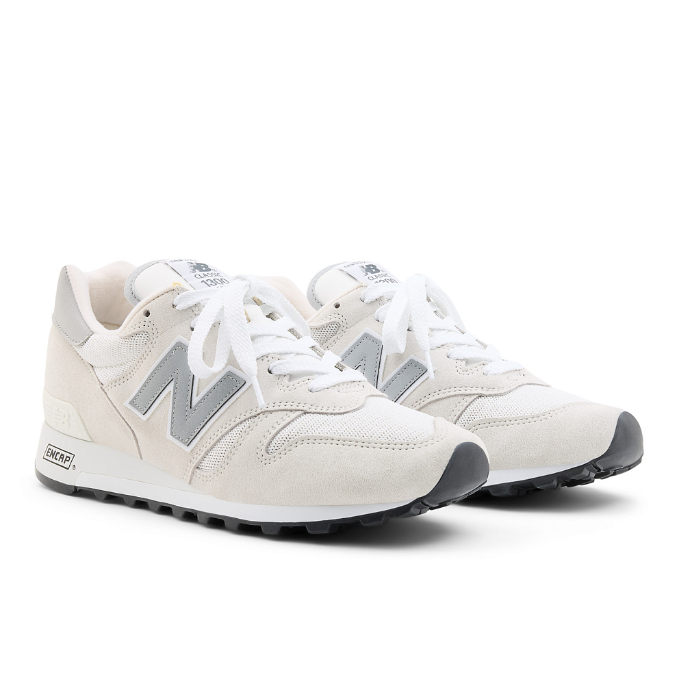 Кроссовки New Balance 1300