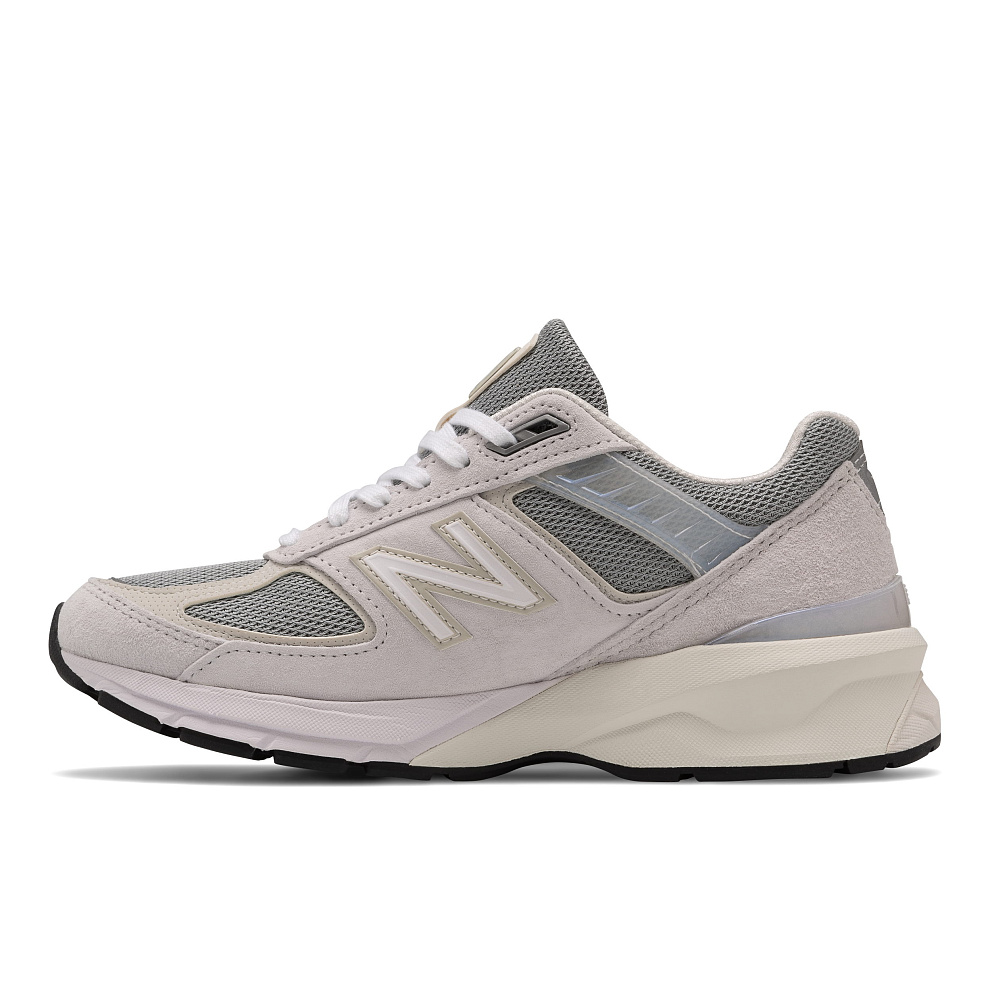 990