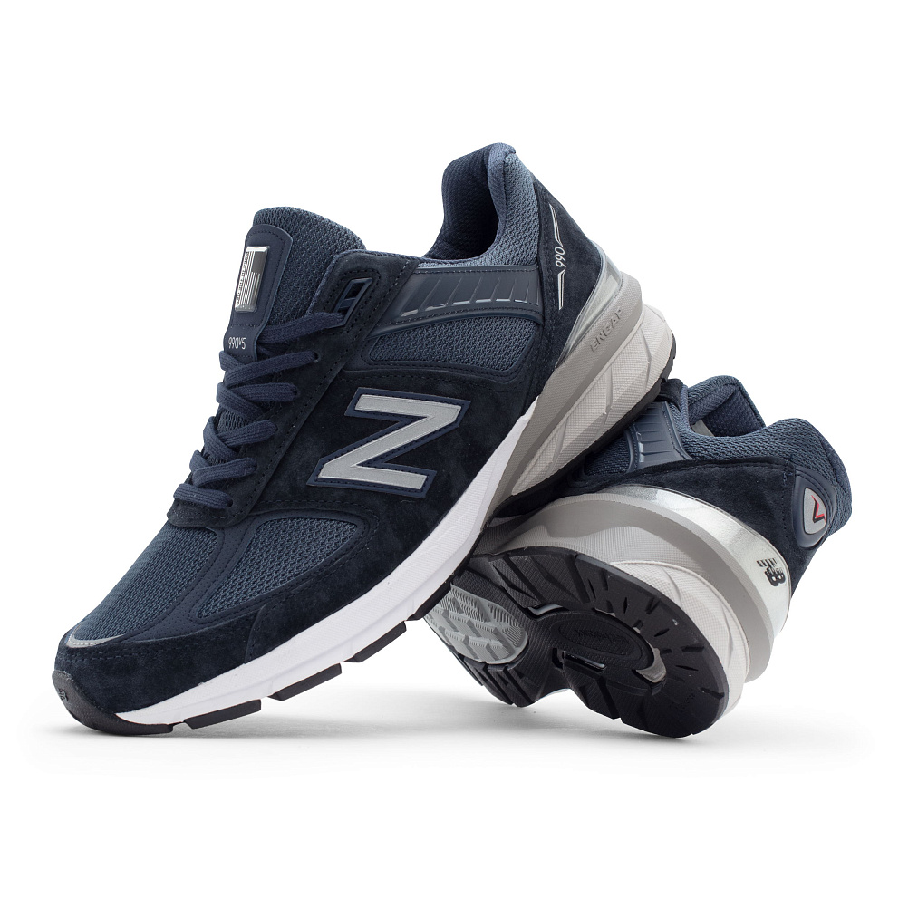 990