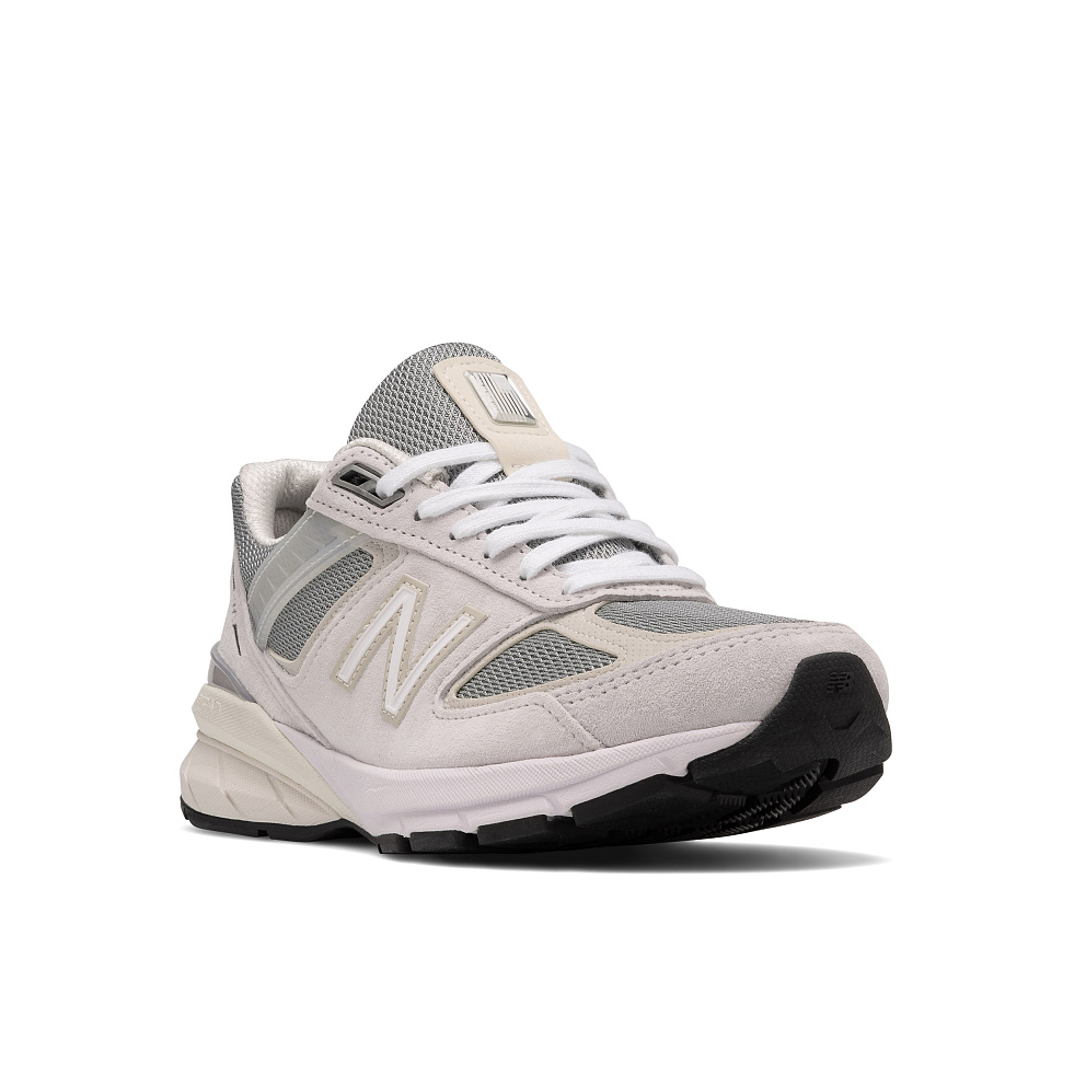 990